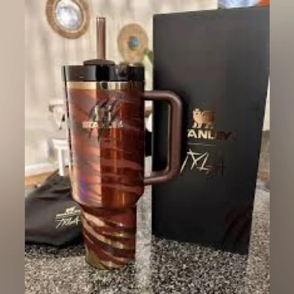 Tyla Tyger Stanley 40oz Cup Collaboration Africa desert exclusive midnight - Picture 2 of 8